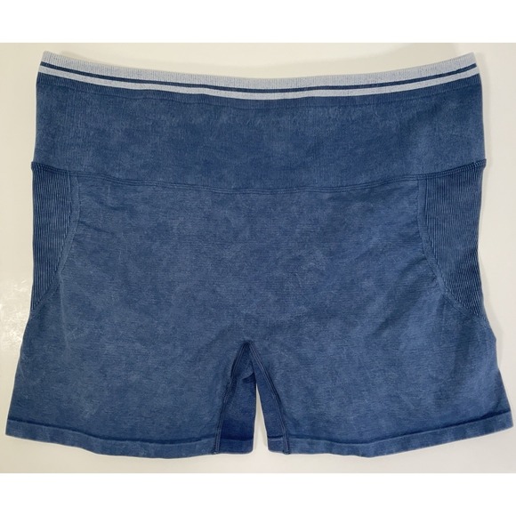 Fabletics Pants - NWOT Women's Fabletics Sleek Seamless High Waisted‎ Sculpt Shorts Indigo Plus 3X